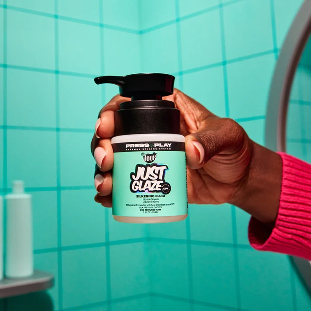 The Doux Press Play Just Glaze Glättungsfluid 2oz